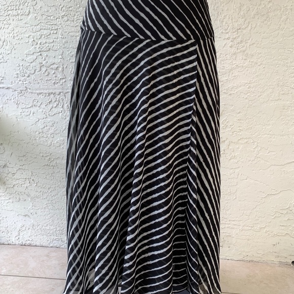 NWT LAUREN RALPH LAUREN SKIRT - Picture 2 of 4